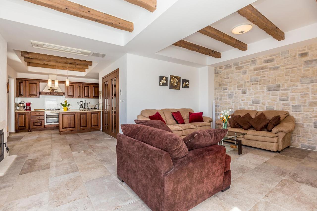 Villa Lurda Linardici Krk 외부 사진